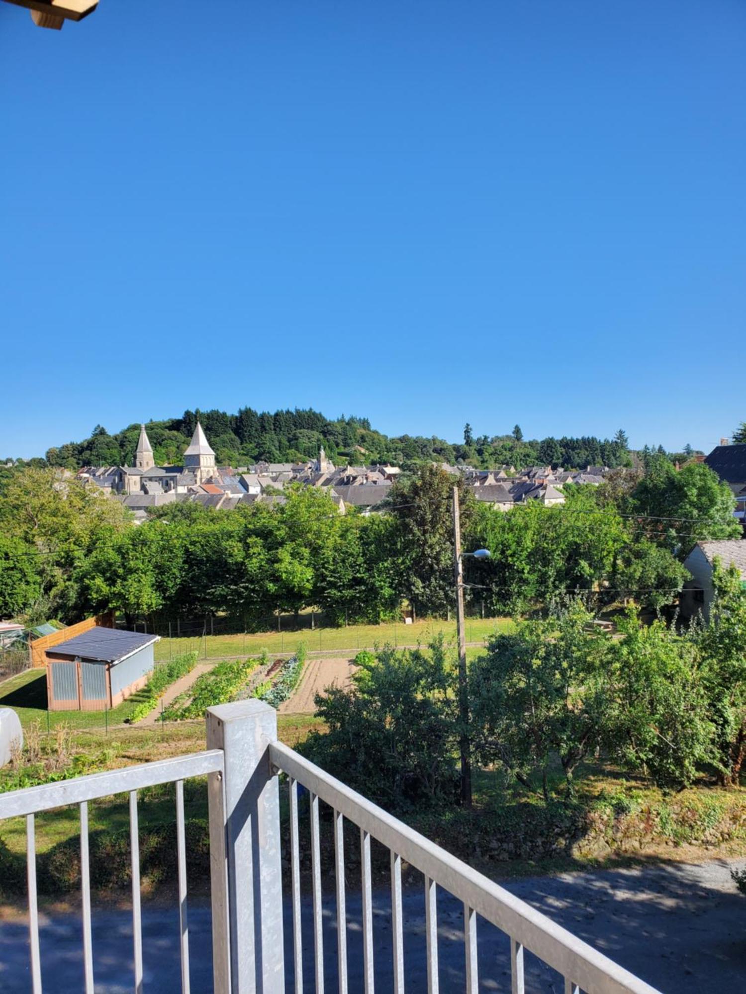 Apartament Aux Cieux Bénévent-lʼAbbaye Zewnętrze zdjęcie
